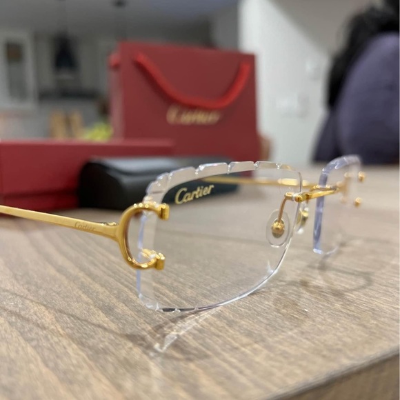 *SOLD* Cartier Big C w diamond cut - Picture 5 of 5